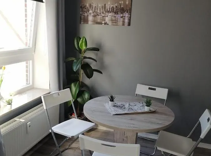 Zentrum 50 03 Apartman *